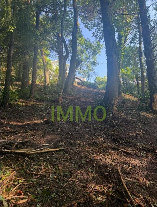 Maison - 135 m² - 9 pièces