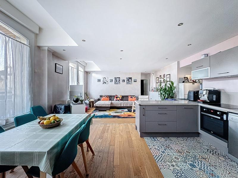 Appartement - 89 m² - 4 pièces