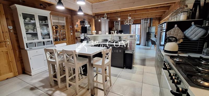 Maison - 111 m² - 4 pièces