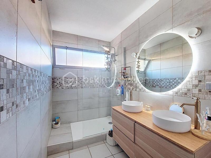 Appartement - 75 m² - 4 pièces