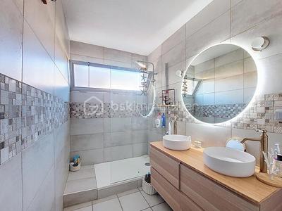 Appartement - 75 m² - 4 pièces