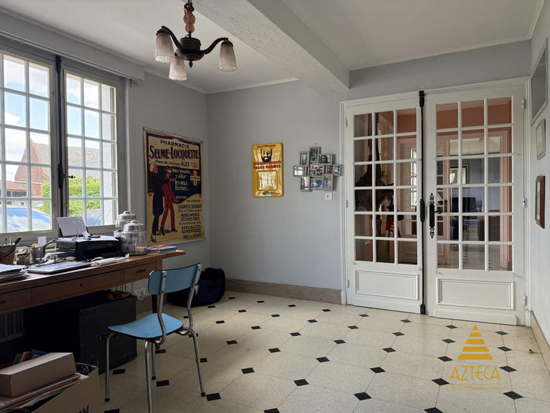 Maison - 180 m² - 8 pièces