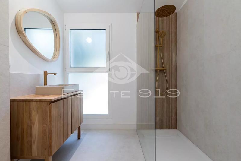 Villa - 225 m² - 6 pièces