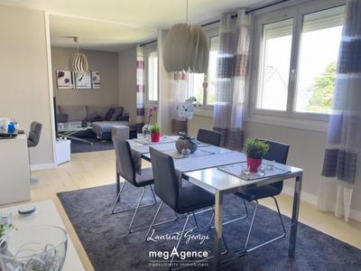 Appartement - 81 m² - 4 pièces