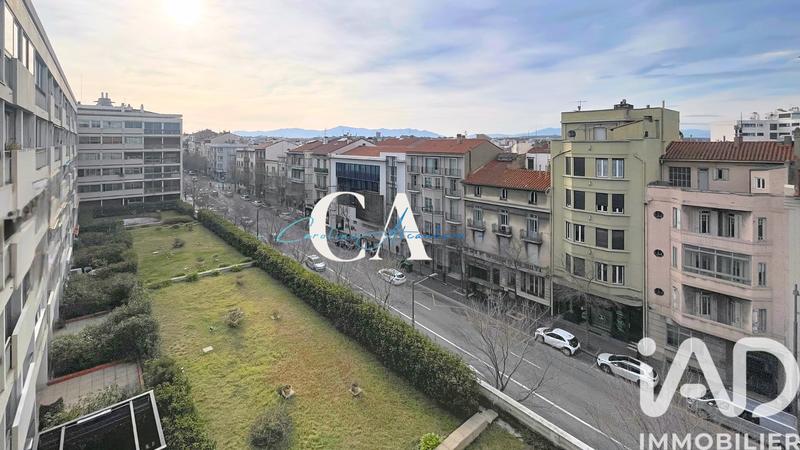 Appartement - 90 m² - 4 pièces