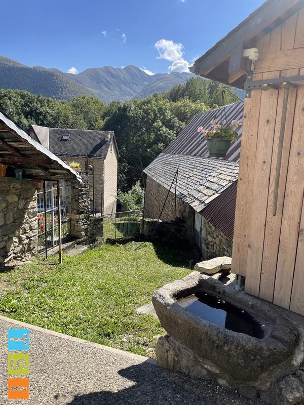 Grange - 210 m² - 2 pièces