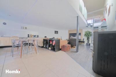Loft - 121 m² - 4 pièces