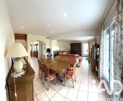 Maison - 162 m² - 4 pièces