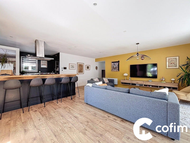 Maison - 190 m² - 5 pièces