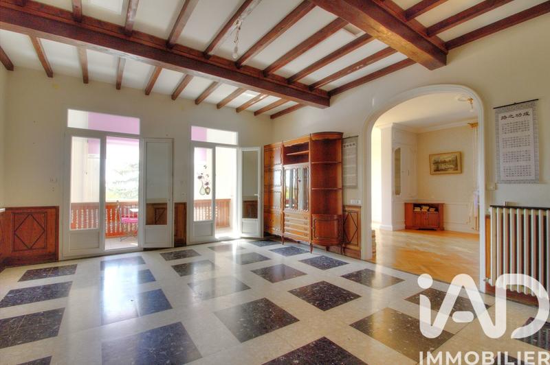 Maison - 294 m² - 8 pièces