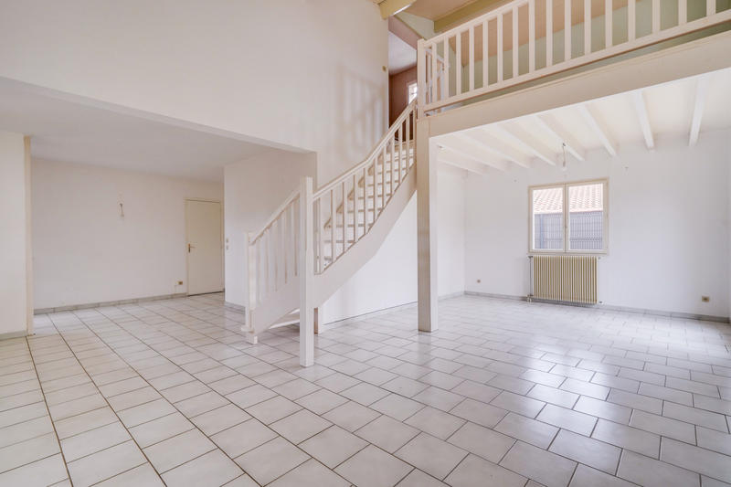 Maison - 121 m² - 5 pièces