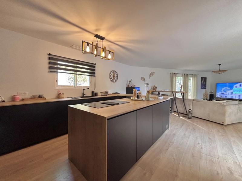 Maison - 150 m² - 5 pièces