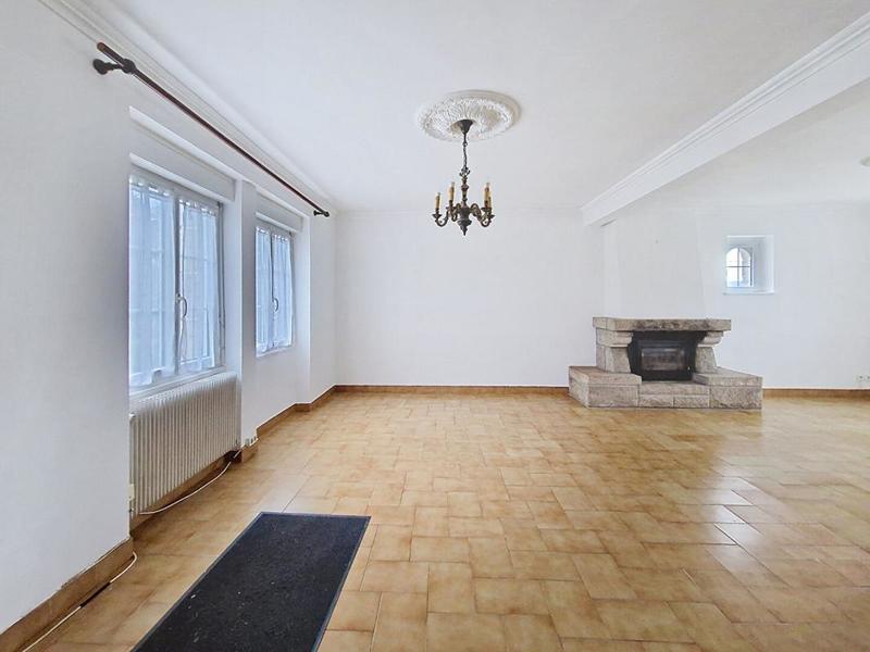 Maison - 150 m² - 7 pièces