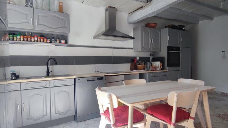 Maison - 237 m² - 12 pièces