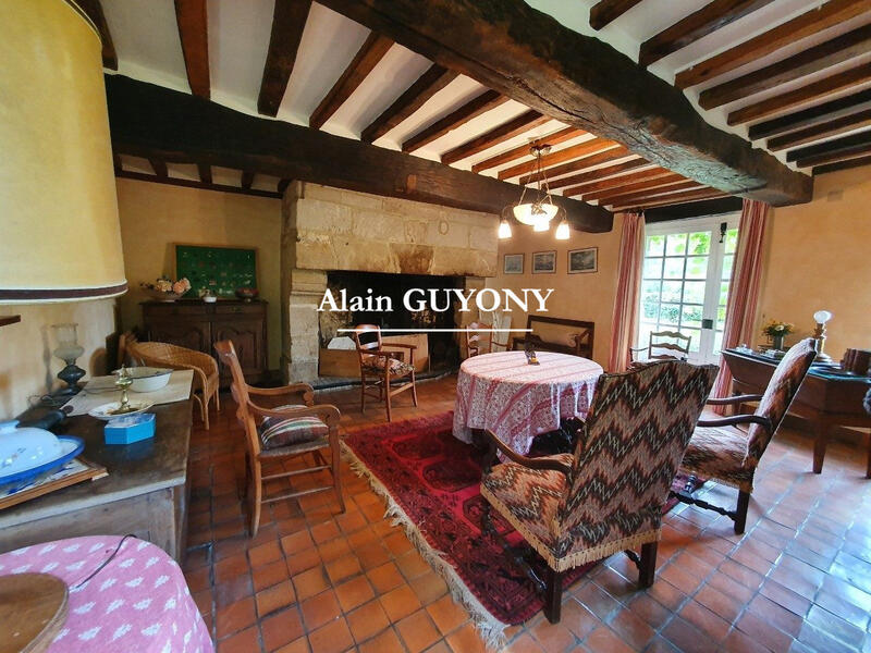 Maison ancienne - 240 m² - 10 pièces