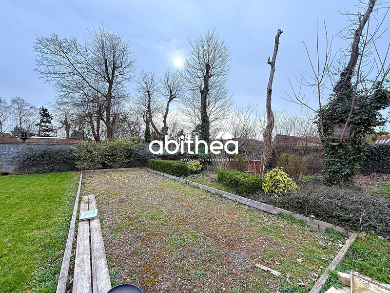 Maison - 200 m² - 9 pièces