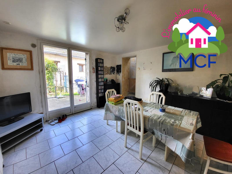 Maison ancienne - 216 m² - 8 pièces