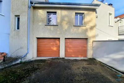 Maison - 209 m² - 5 pièces
