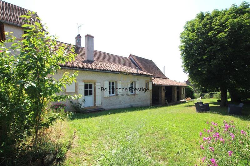 Propriété - 154 m² - 6 pièces