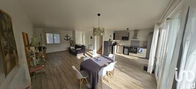 Maison - 95 m² - 4 pièces