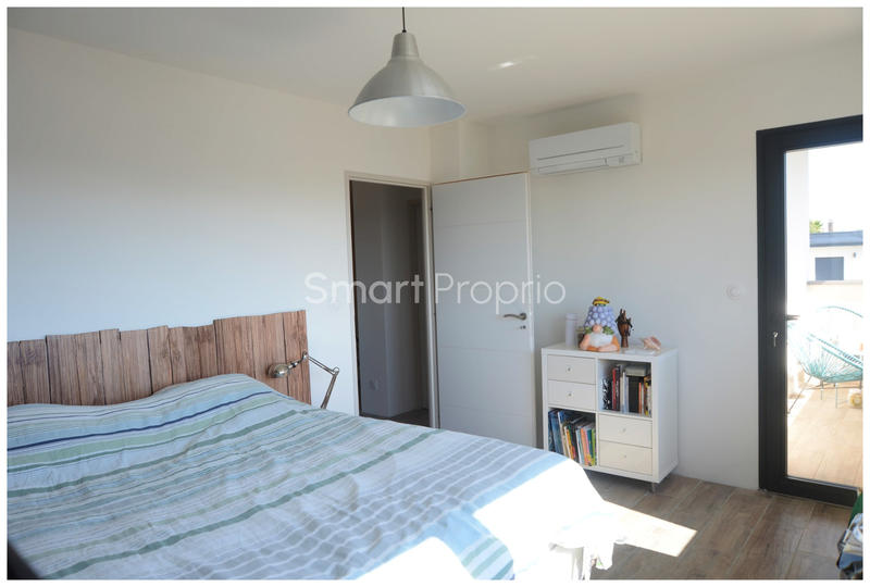 Villa - 225 m² - 9 pièces