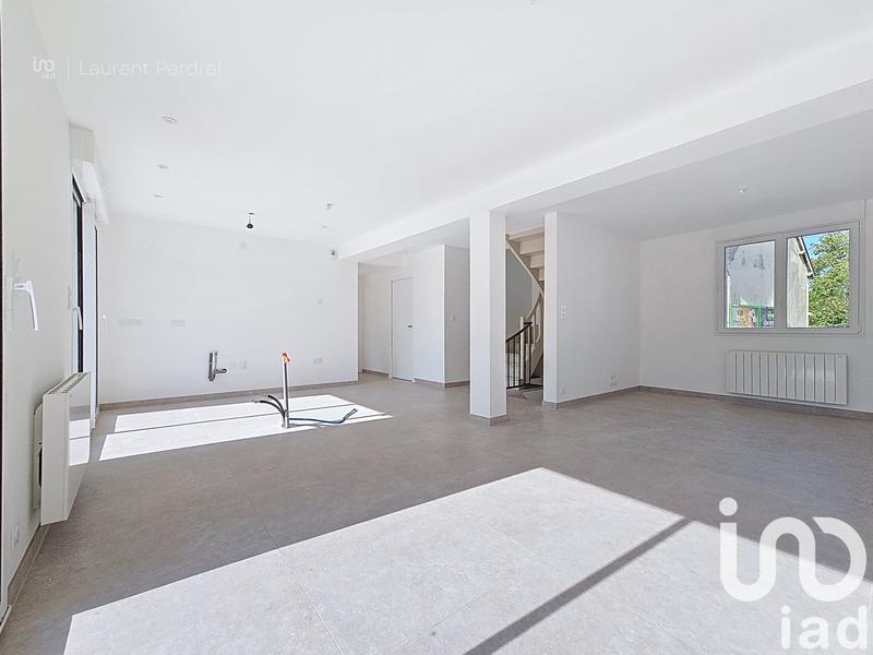 Maison - 153 m² - 8 pièces