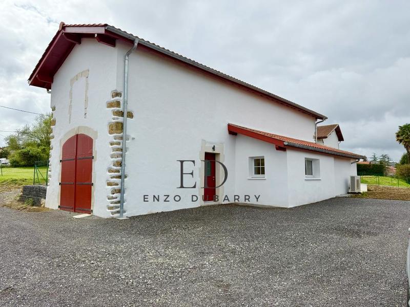 Maison - 145 m² - 4 pièces