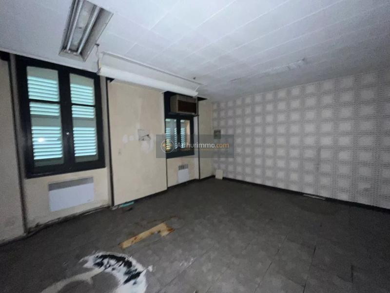 Immeuble - 7 pièces