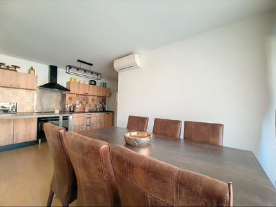 Appartement - 64 m² - 3 pièces