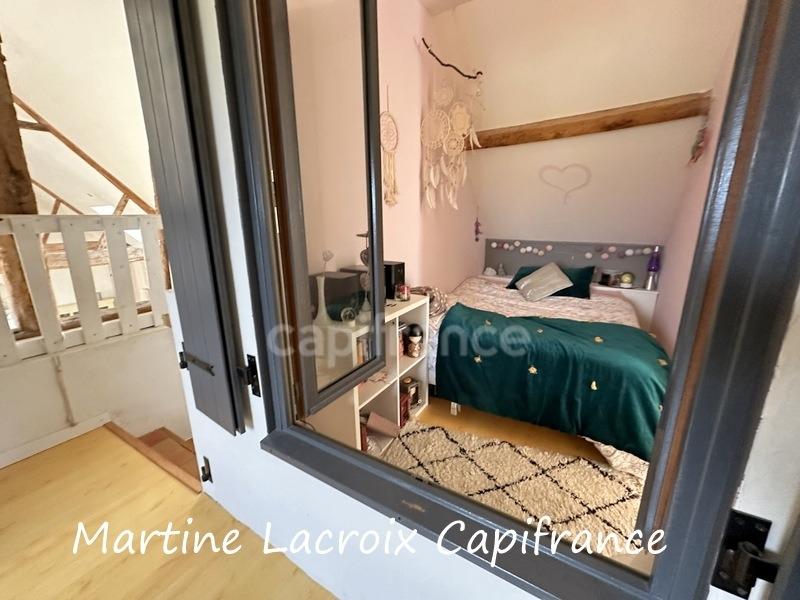 Maison - 180 m² - 8 pièces