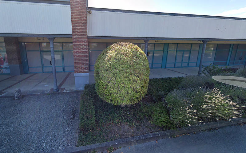 Local commercial - 668 m² - 3 pièces