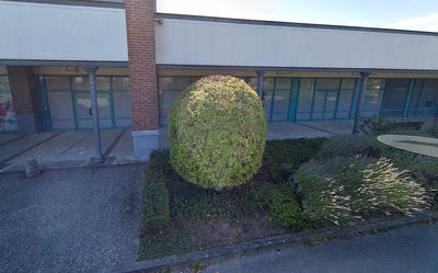 Local commercial - 668 m² - 3 pièces