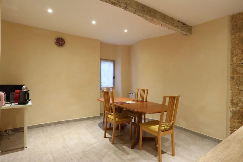 Appartement - 130 m² - 6 pièces
