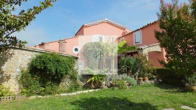 Maison - 182 m² - 7 pièces