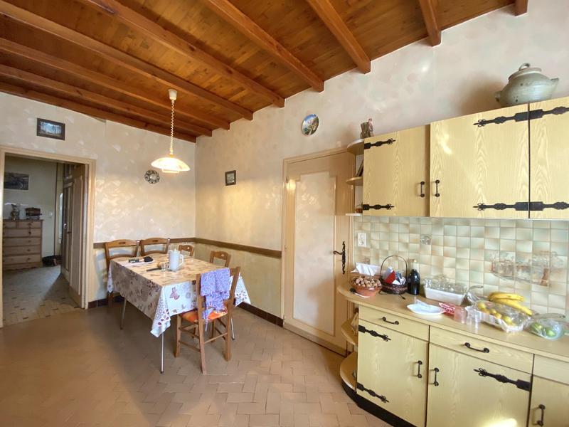 Maison - 315 m² - 11 pièces