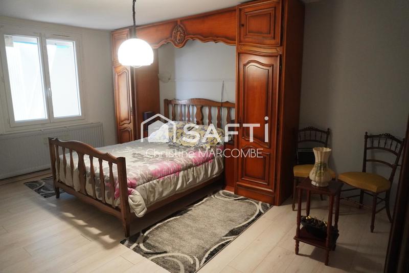 Maison - 229 m² - 10 pièces