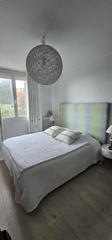 Maison - 210 m² - 10 pièces