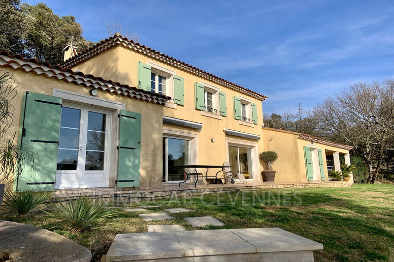 Villa - 176 m² - 6 pièces