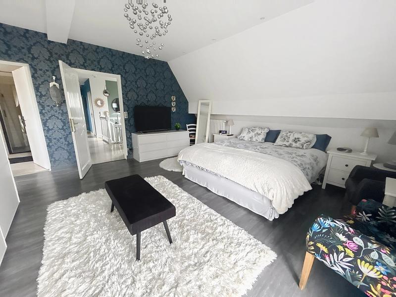 Maison - 197 m² - 8 pièces