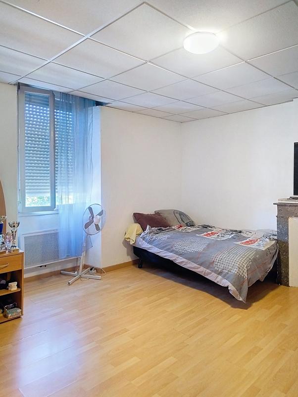 Maison - 237 m² - 7 pièces