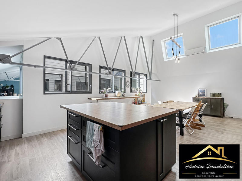 Appartement - 286 m² - 6 pièces