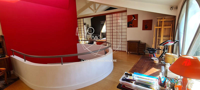 Villa - 255 m² - 7 pièces