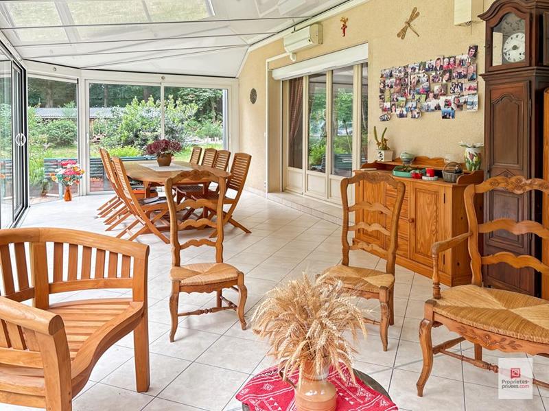 Maison - 203 m² - 8 pièces