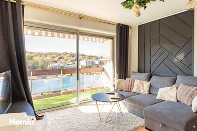 Appartement - 89 m² - 4 pièces