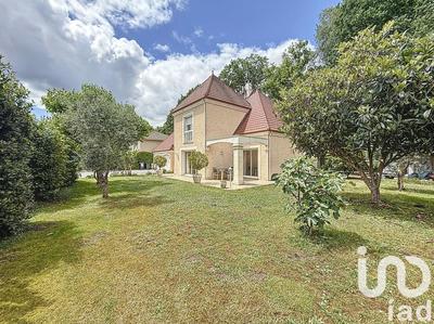 Maison - 170 m² - 5 pièces