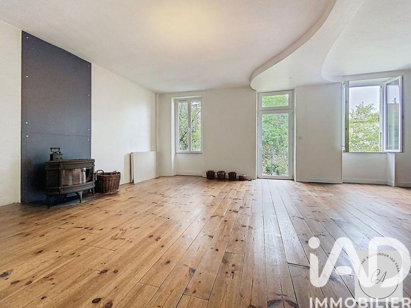 Maison - 293 m² - 11 pièces