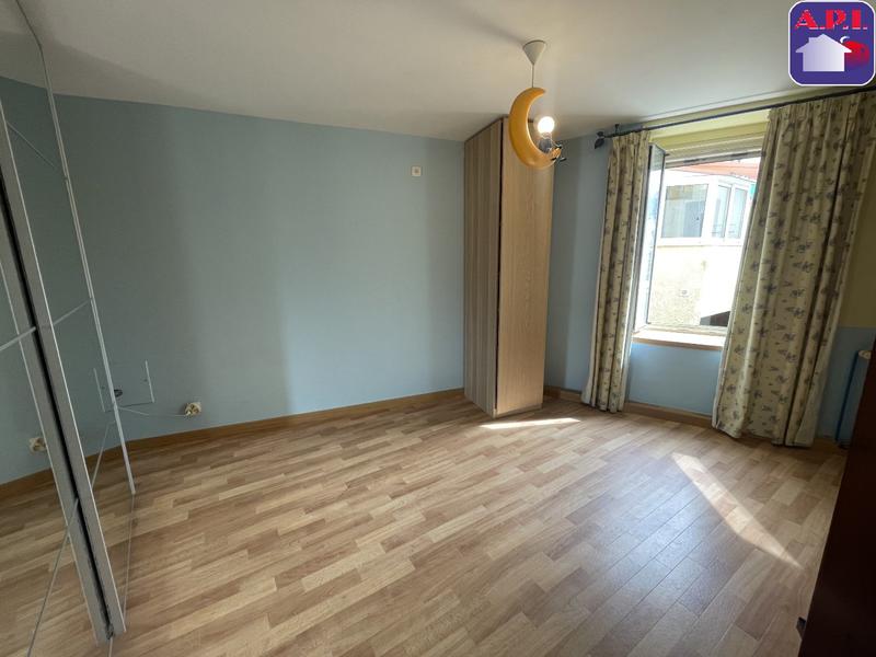 Maison - 223 m² - 10 pièces