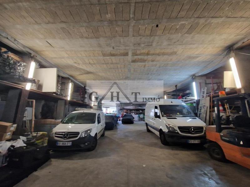 Entrepôt - 1 780 m²