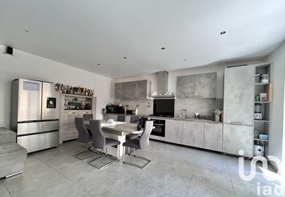 Appartement - 197 m² - 7 pièces