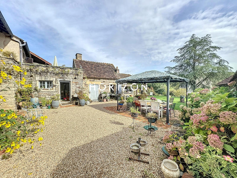 Maison ancienne - 200 m² - 7 pièces